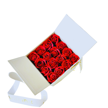 love Κουτί τετράγωνο με τριαντάφυλλα από σαπούνι.