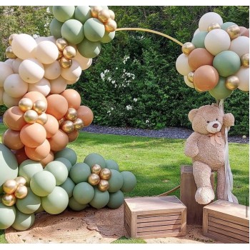 Baby shower πράσινο ευκάλυπτου με αρκούδο γίγας